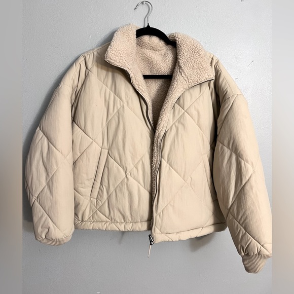 Beige double sided puffer jacket - Picture 2 of 4